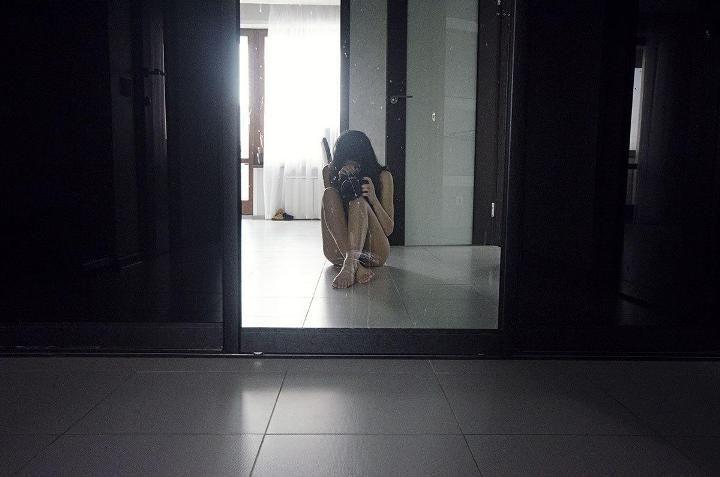 А на этом селфи наша героиня показала голые колени.