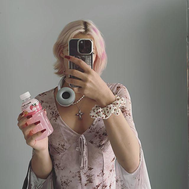 Селфи от Стеши во время рекламы очередного бренда. Селфи от Стеши во время рекламы очередного бренда.