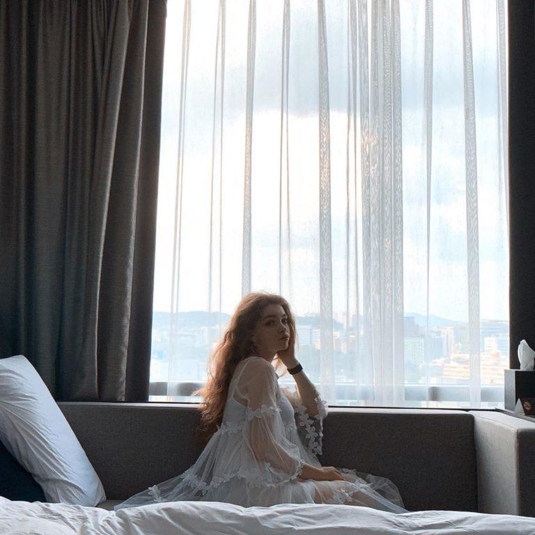 ELLVI – лайф-стримерша, летсплеер на платформе Twitch и просто милейшая девушка! ELLVI – лайф-стримерша, летсплеер на платформе Twitch и просто милейшая девушка!