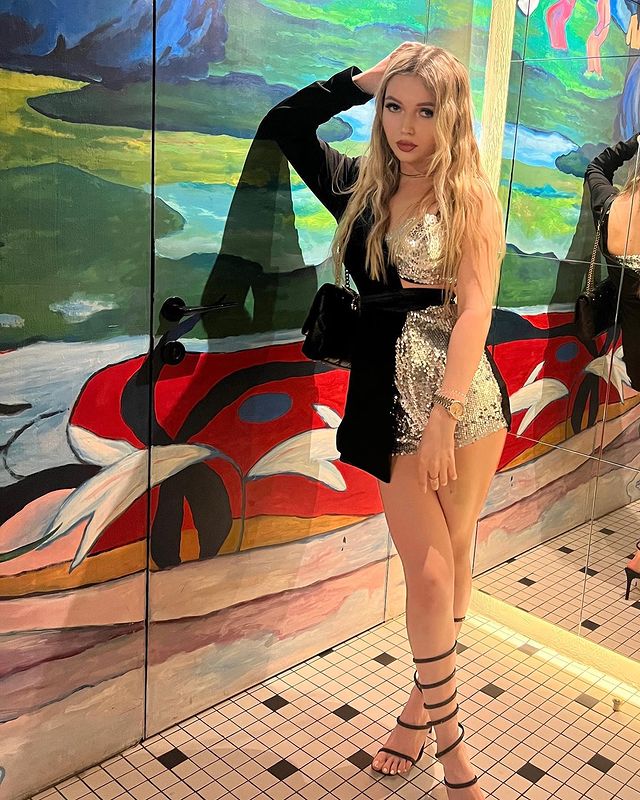 Лина Turboxgirl девушка M0NESY (20 фото слитых в сеть и видео)