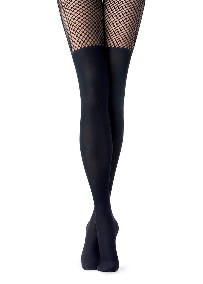 Самые красивые женские чулки (100 фото)