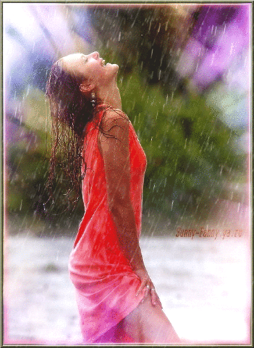Гифка Девушка под летним дождем