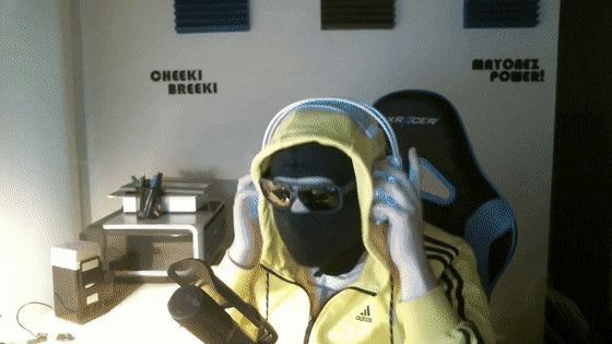 Прикольная гифка на аву в ДС Прикольная гифка на аву в ДС