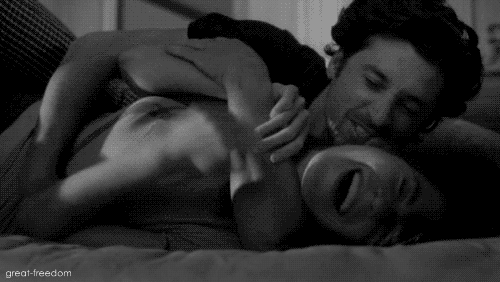 Гифка любовные ласки. Гифка любовные ласки.