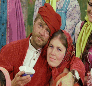 Гифки на фильм белое солнце пустыни. Гифки на фильм белое солнце пустыни.