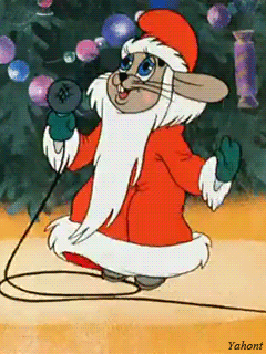 Новогодняя гифка из "Ну погоди" заяц танцует в костюме Деда Мороза.