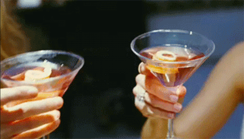 Гиф поднимает бокал, Чоканье бокалов анимация. Гиф поднимает бокал, Чоканье бокалов анимация.