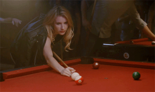 Эмма робертс мэдисон монтгомери американская история ужасов гифка. Мэдисон Монтгомери гиф, Американская история ужасов гиф Эмма, Эмма Робертс гиф аиу, Бильярд гифки.