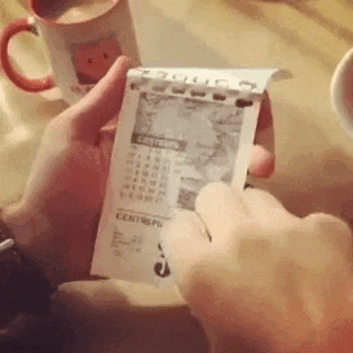 Гиф из видео с бесконечным календарём на дате третье сентября. Гиф из видео с бесконечным календарём на дате третье сентября.