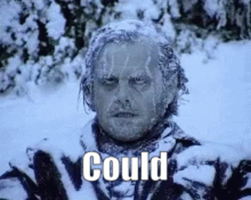 Смешная гифка холод собачий, с замёрзшим чуваком.