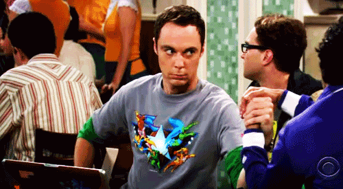 Смешной взгляд Шелдона.