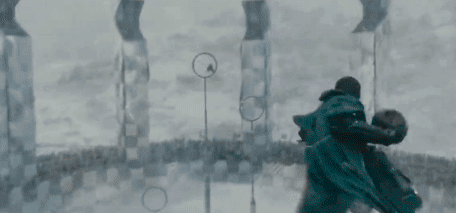 Тренировка вратаря Рона для команды Гриффиндора по квиддичу.