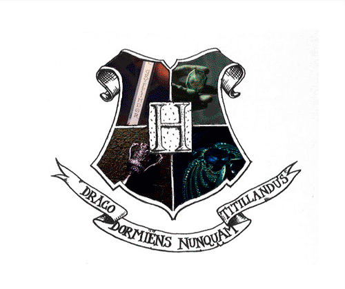 Гифка гербы Четыре факультета Хогвартса объединены волшебством на прозрачном фоне.