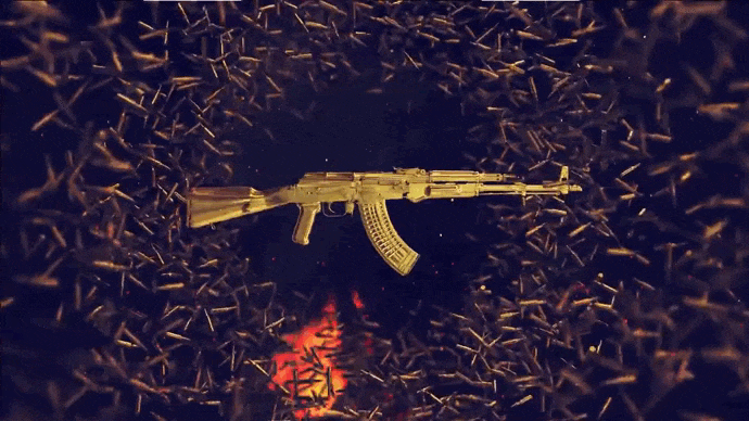 Гифка с золотым автоматом на фоне патрон и красной Советской звездой для защитников отечества.