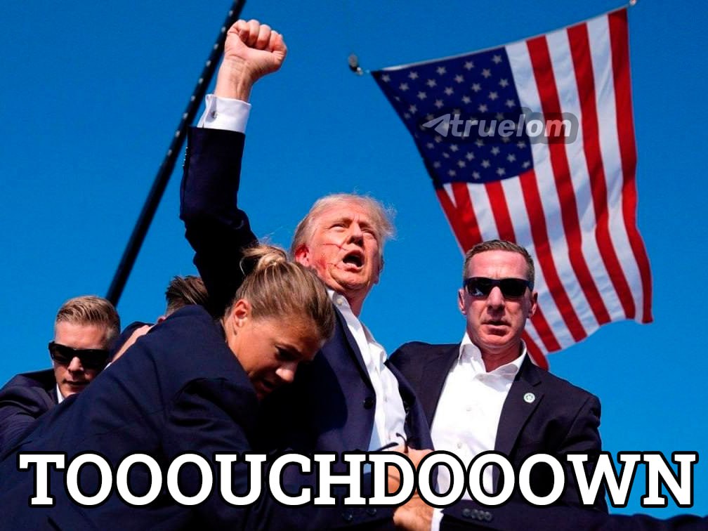 Кто то добавил американского юморка, якобы Трамп исполнил тачдаун.