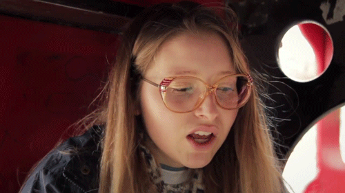 Гифка Джессика Кейв в роли Элис Ллойд «Джесси». Гифка Джессика Кейв в роли Элис Ллойд «Джесси».