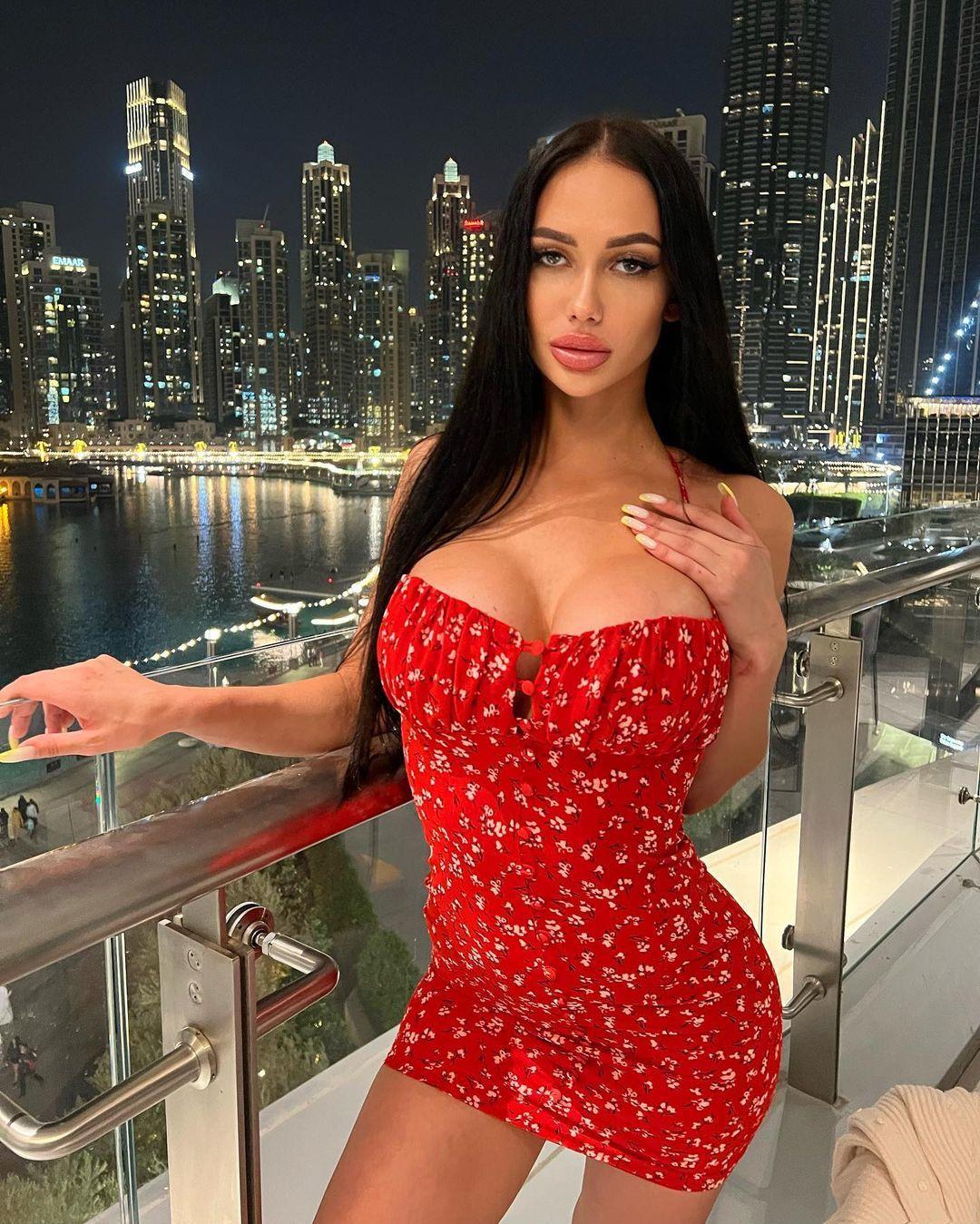 Alinajimmychoo слив с онлифанс Alinajimmychoo слив с онлифанс