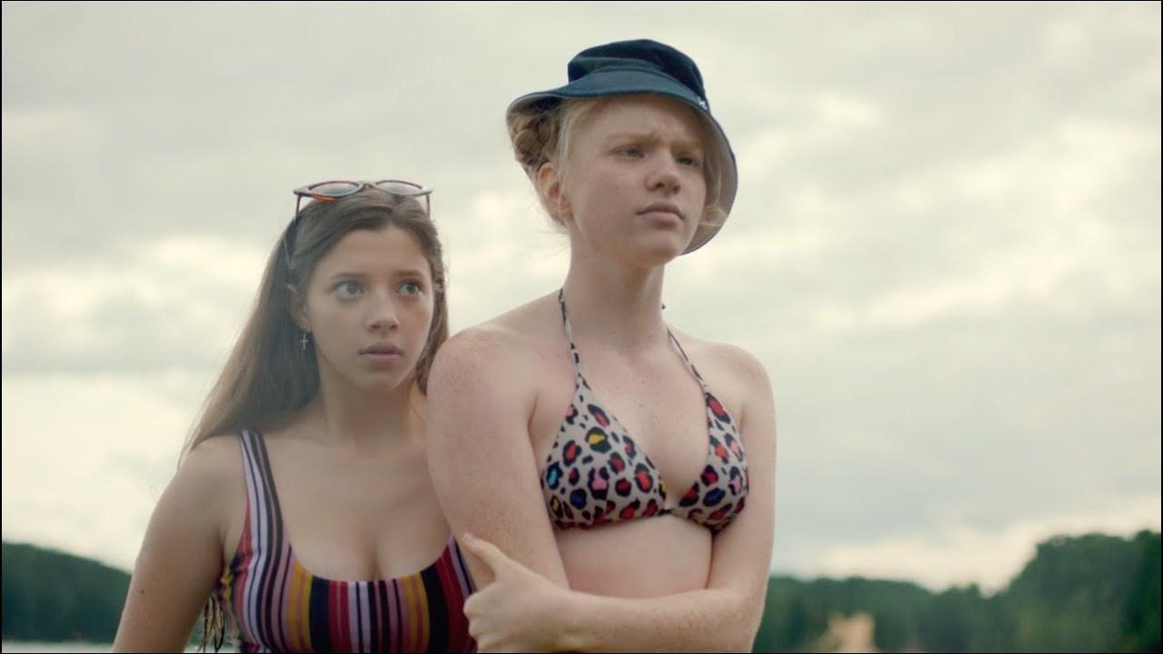 Елизавета Ищенко и Полина Гухман Елизавета Ищенко и Полина Гухман