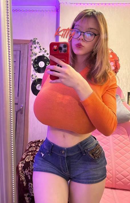 Грудастая Mommy Kitty Kettt. Грудастая Mommy Kitty Kettt.