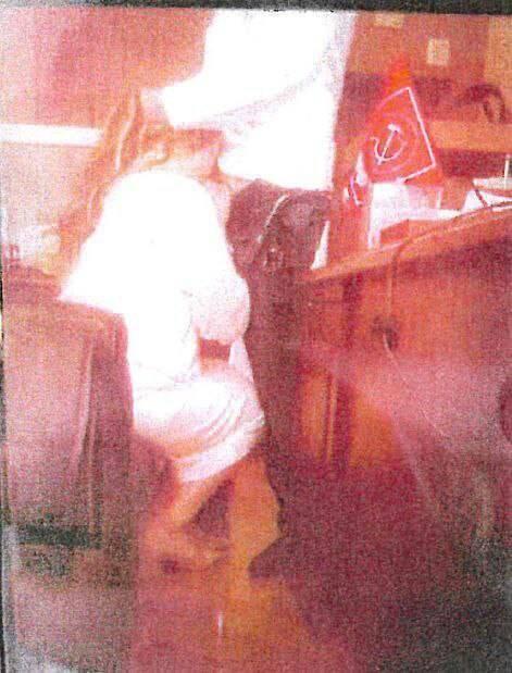 Ещё один снимок любовных утех депутата и ночной феи. Ещё один снимок любовных утех депутата и ночной феи.