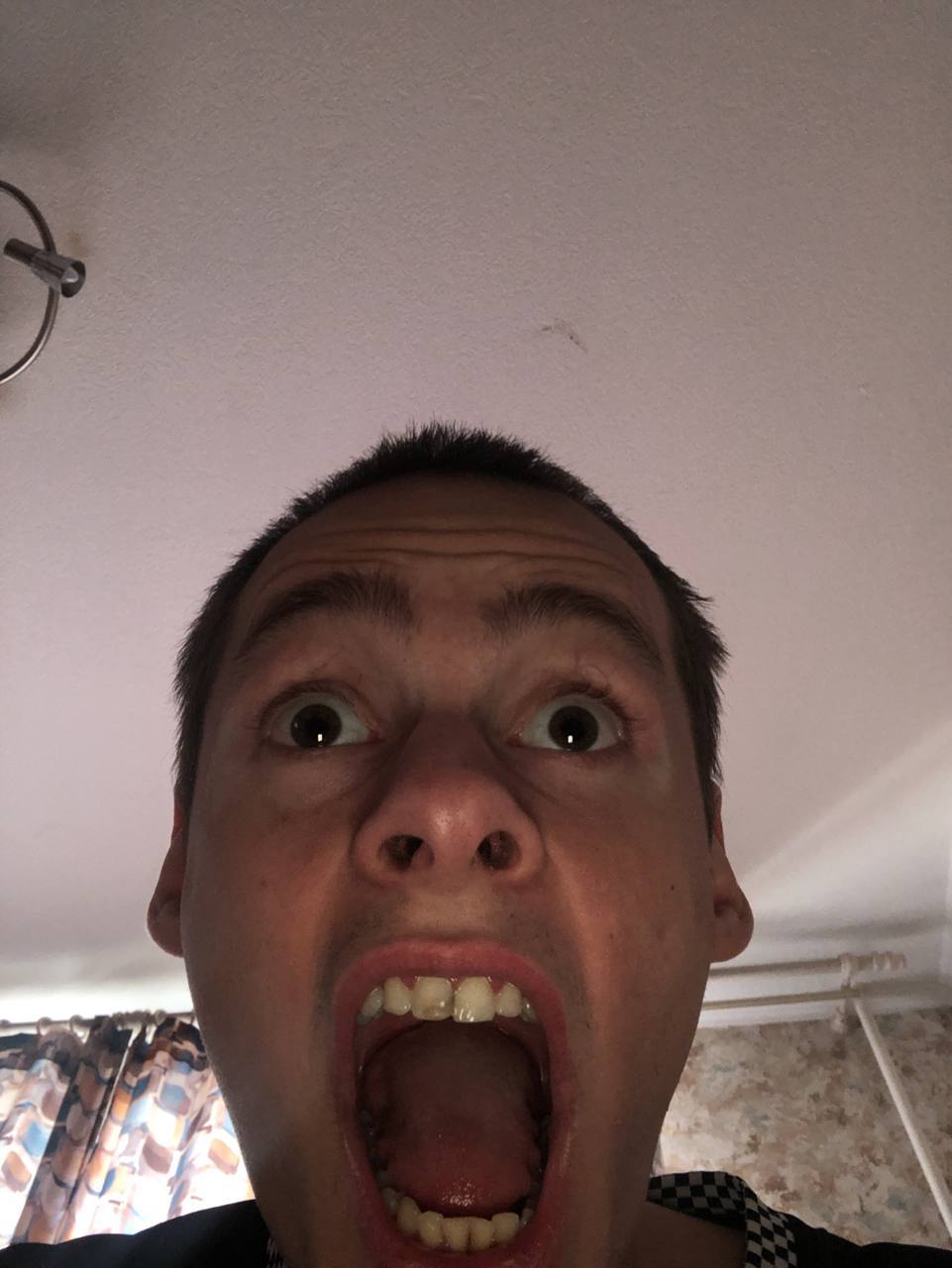 Смешные фотки Макса с открытым ртом. Смешные фотки Макса с открытым ртом.