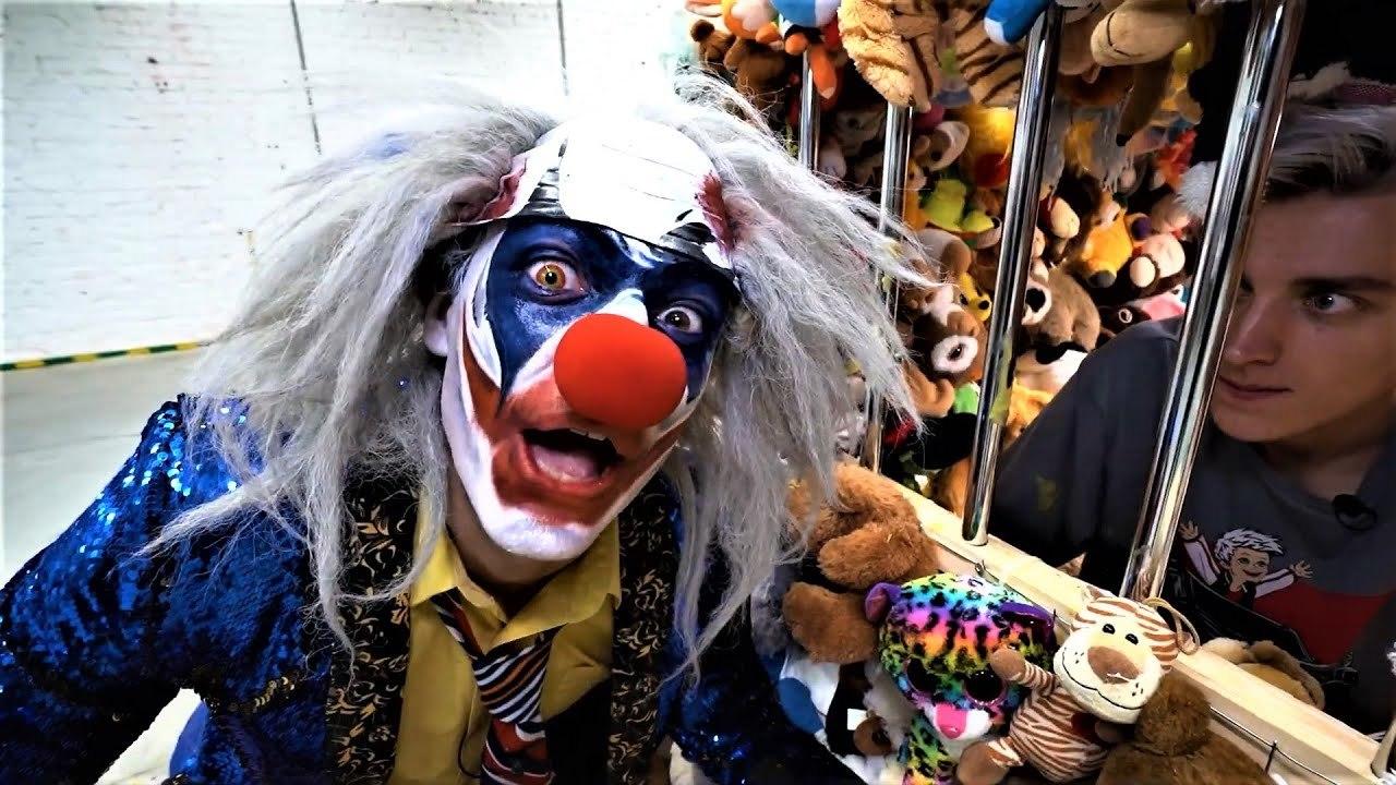 Рививии клоун влюбился будет свадьба не вру! Рививии клоун влюбился будет свадьба не вру!