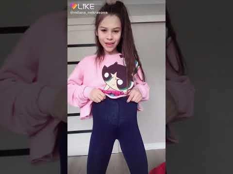 Новый слив Милана Заметова в купальнике.