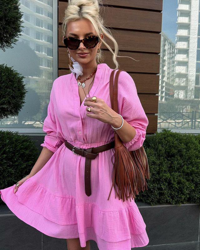 Выход в свет в розовом платье. Выход в свет в розовом платье.