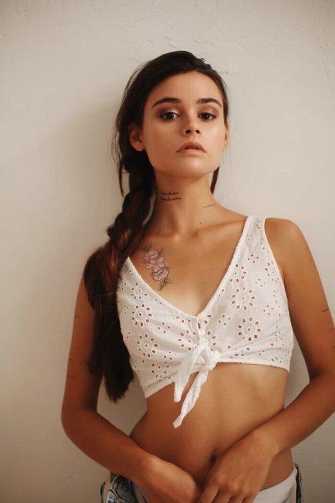 Этот факт подтверждают слитые фото голой Анфисы Вистингаузен. Этот факт подтверждают слитые фото голой Анфисы Вистингаузен.