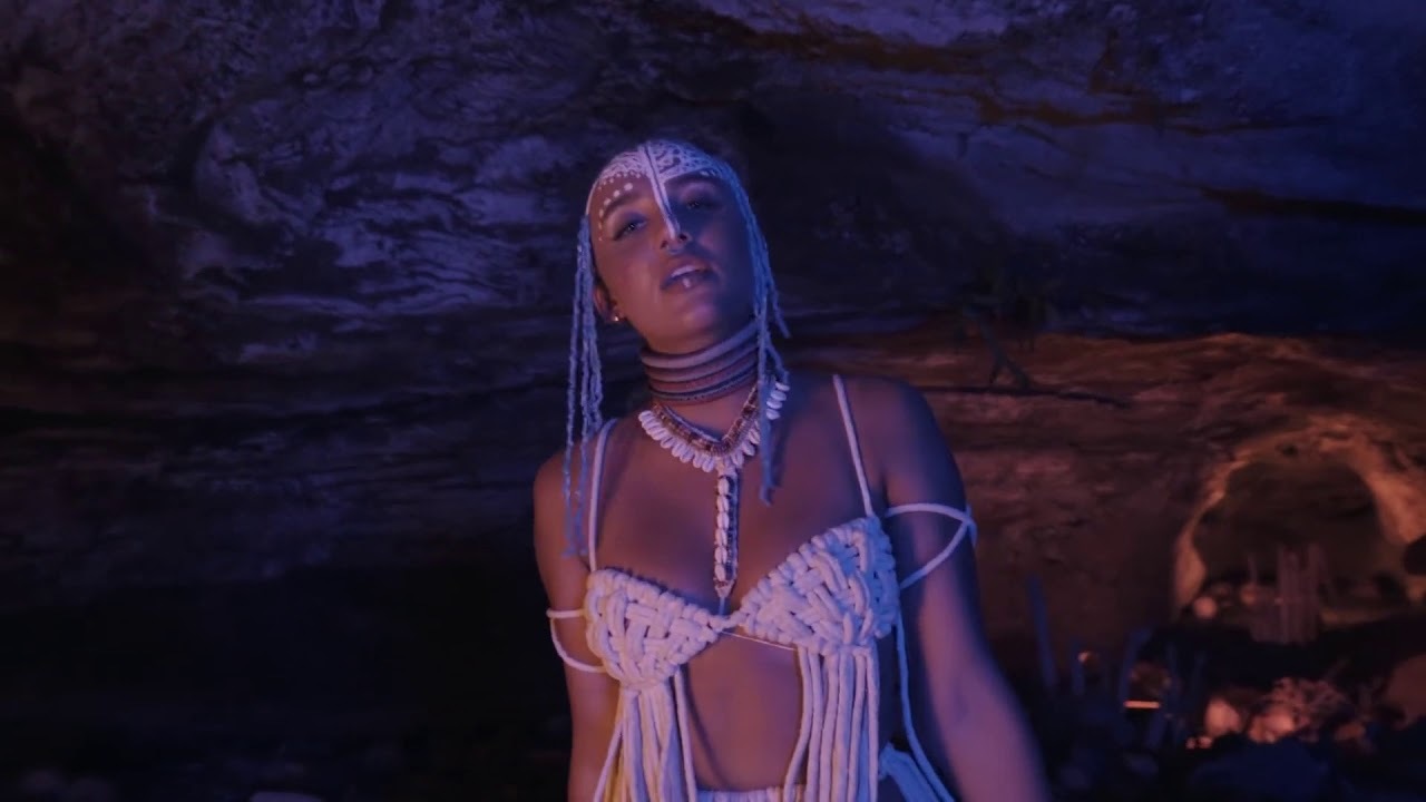 Миа Бойко 18 +, Миа Бойка 2020 год. Миа Бойко 18 +, Миа Бойка 2020 год.