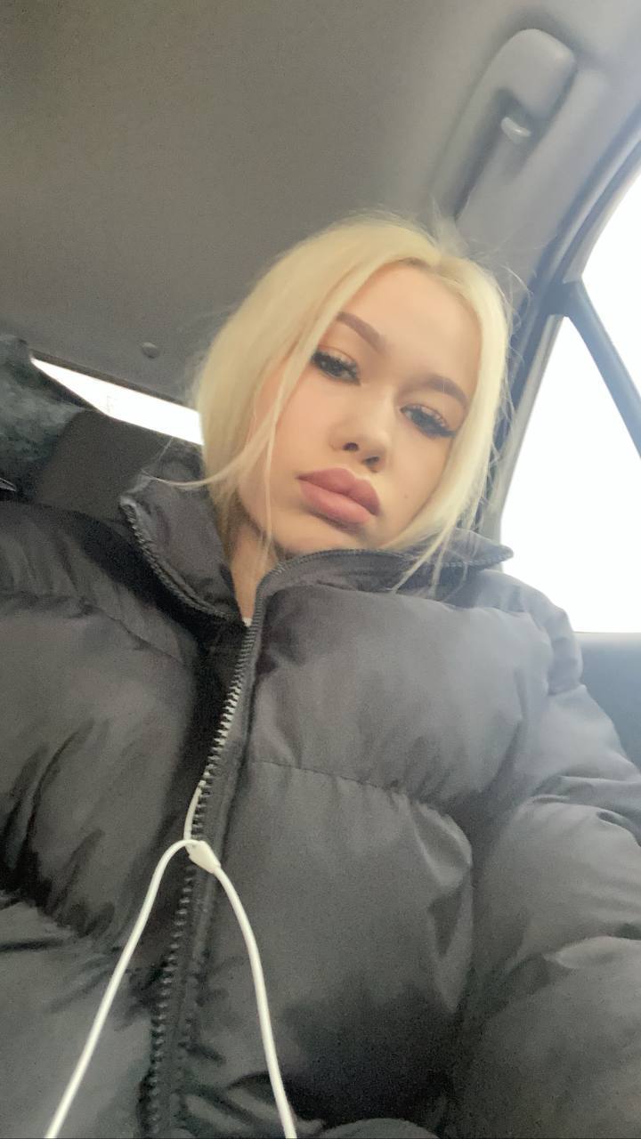 Получив большой хайп на беременности, Lyubymy решила не останавливаться, и завела инстаграм профиль на котором успешно продвигала свой платный контент. Получив большой хайп на беременности, Lyubymy решила не останавливаться, и завела инстаграм профиль на котором успешно продвигала свой платный контент.