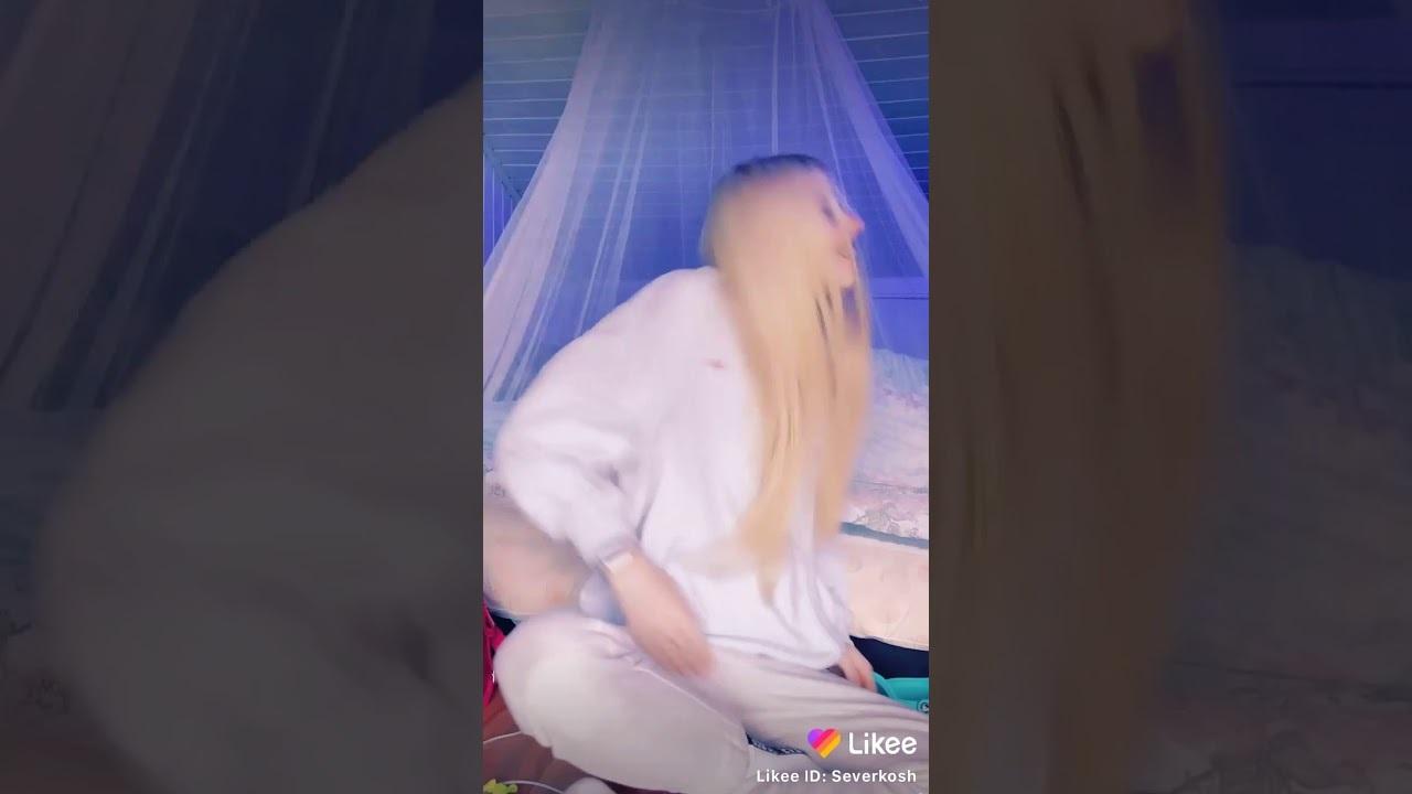 Голая Настя Кош из лайка.