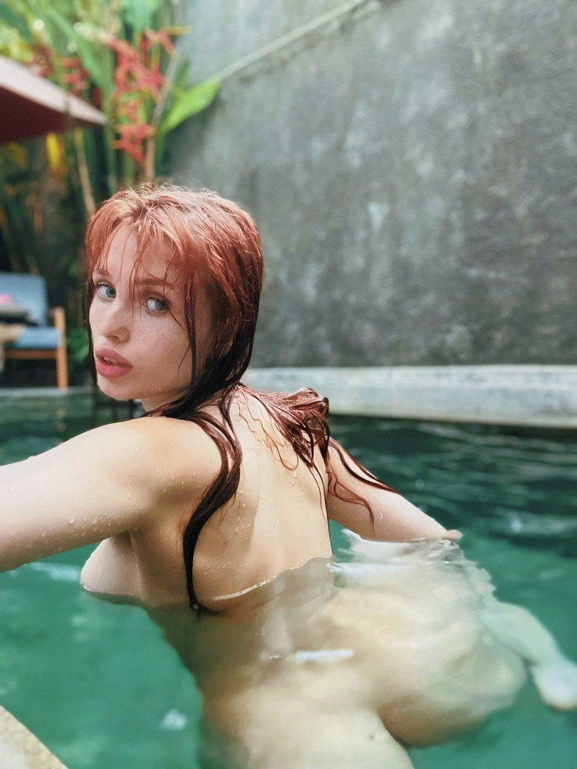 Также у нее есть канал в ТГ, где можно увидеть красотку в нижнем белье и в купальниках. Также у нее есть канал в ТГ, где можно увидеть красотку в нижнем белье и в купальниках.