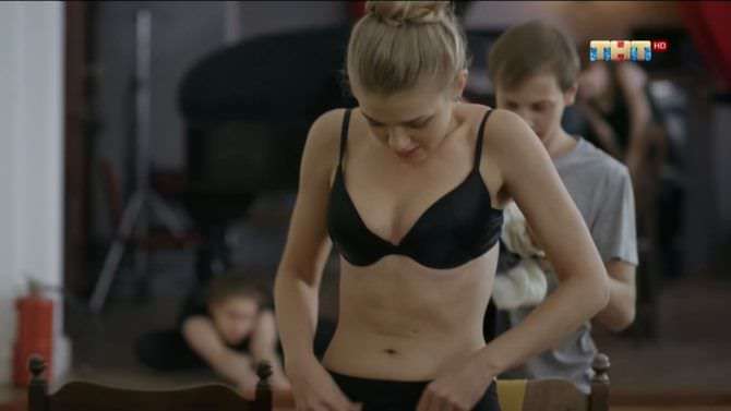 Горячая Анастасия Уколова в спортзале. Горячая Анастасия Уколова в спортзале.