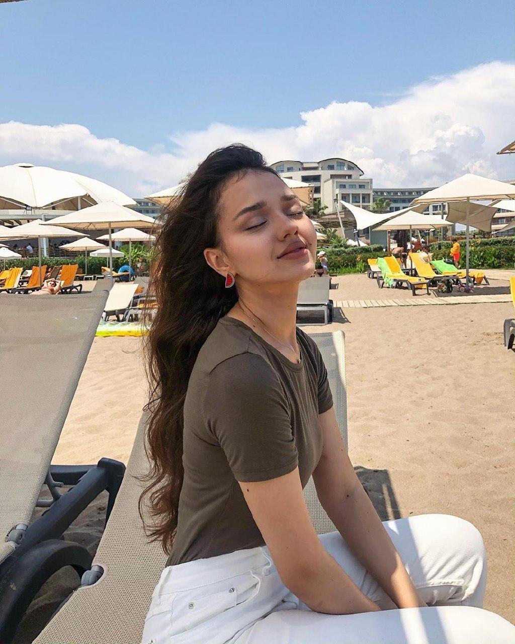 Снимок с Наргиз на пляже. Снимок с Наргиз на пляже.