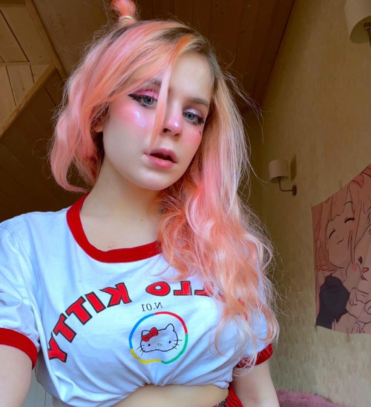 Горячие фотографии Певицы из тик ток Эми роуз. Горячие фотографии Певицы из тик ток Эми роуз.