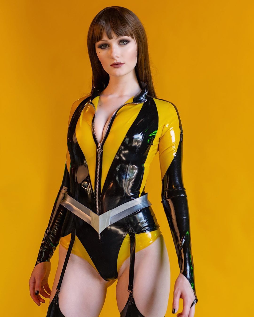 Влада Луцак косплей.