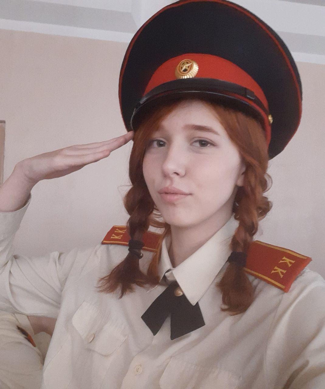 Слитое фото из ТГ рыжеволосая "Чувыдла" в военной форме. Слитое фото из ТГ рыжеволосая "Чувыдла" в военной форме.