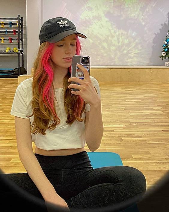 Слив Риви Встречается С Клоуном. Слив Риви Встречается С Клоуном.