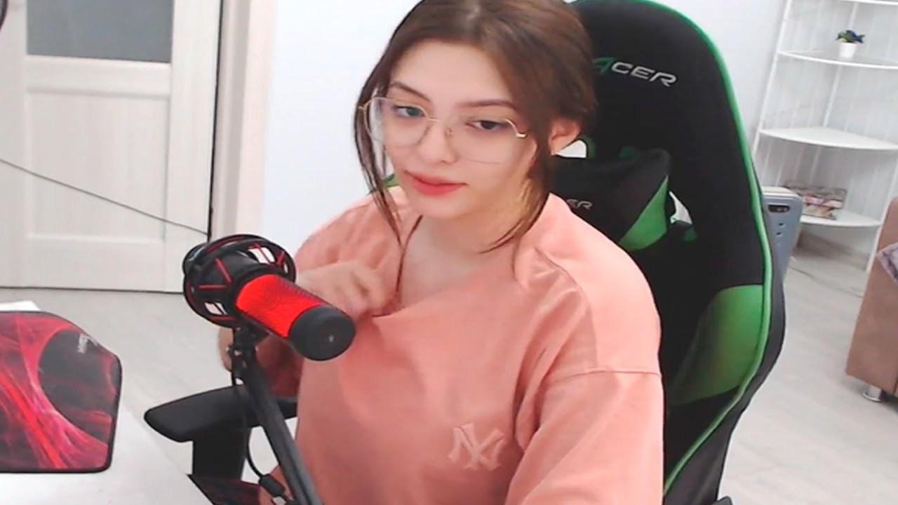 Слив Айсумайсу стримерша. Слив Айсумайсу стримерша.