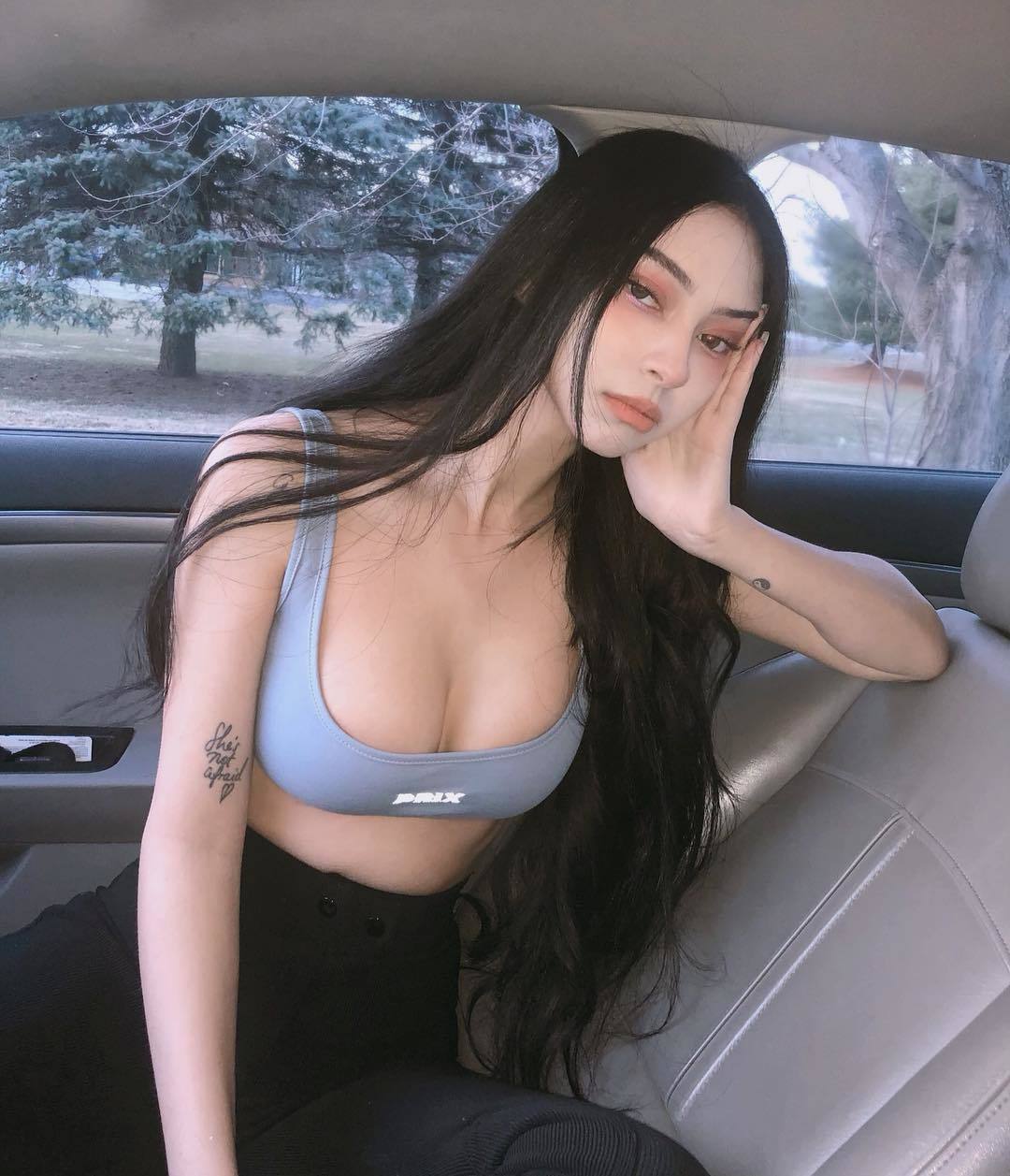 Fairyalexx радует своих фанов эротическими фото в онлифанс Fairyalexx радует своих фанов эротическими фото в онлифанс