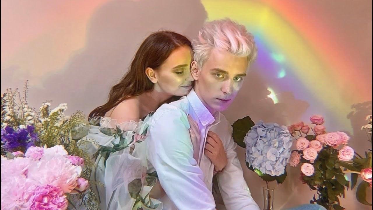 Красивые фото Влад А4 и Юля Годунова.