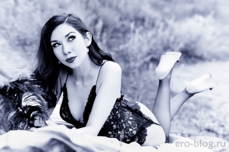 Алина Алексеева в Нижнем белье из сериала Ольга.