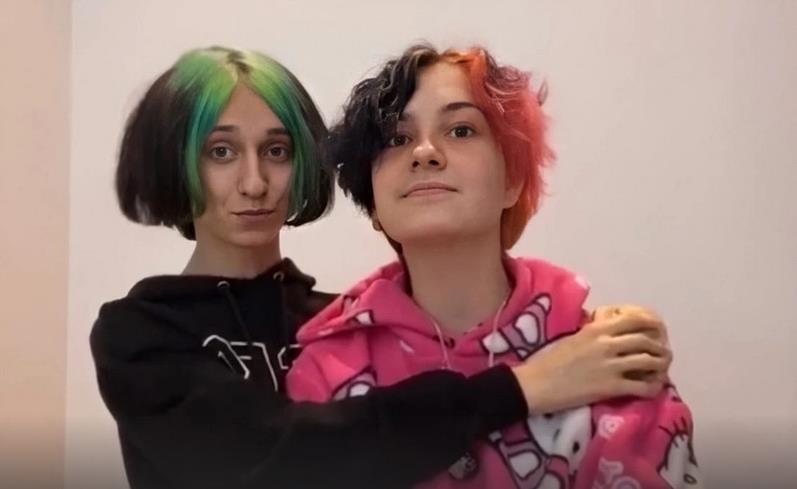 Тиктокеры "Даша Койка" и Оля "Тыква" на совместном фото. Тиктокеры "Даша Койка" и Оля "Тыква" на совместном фото.