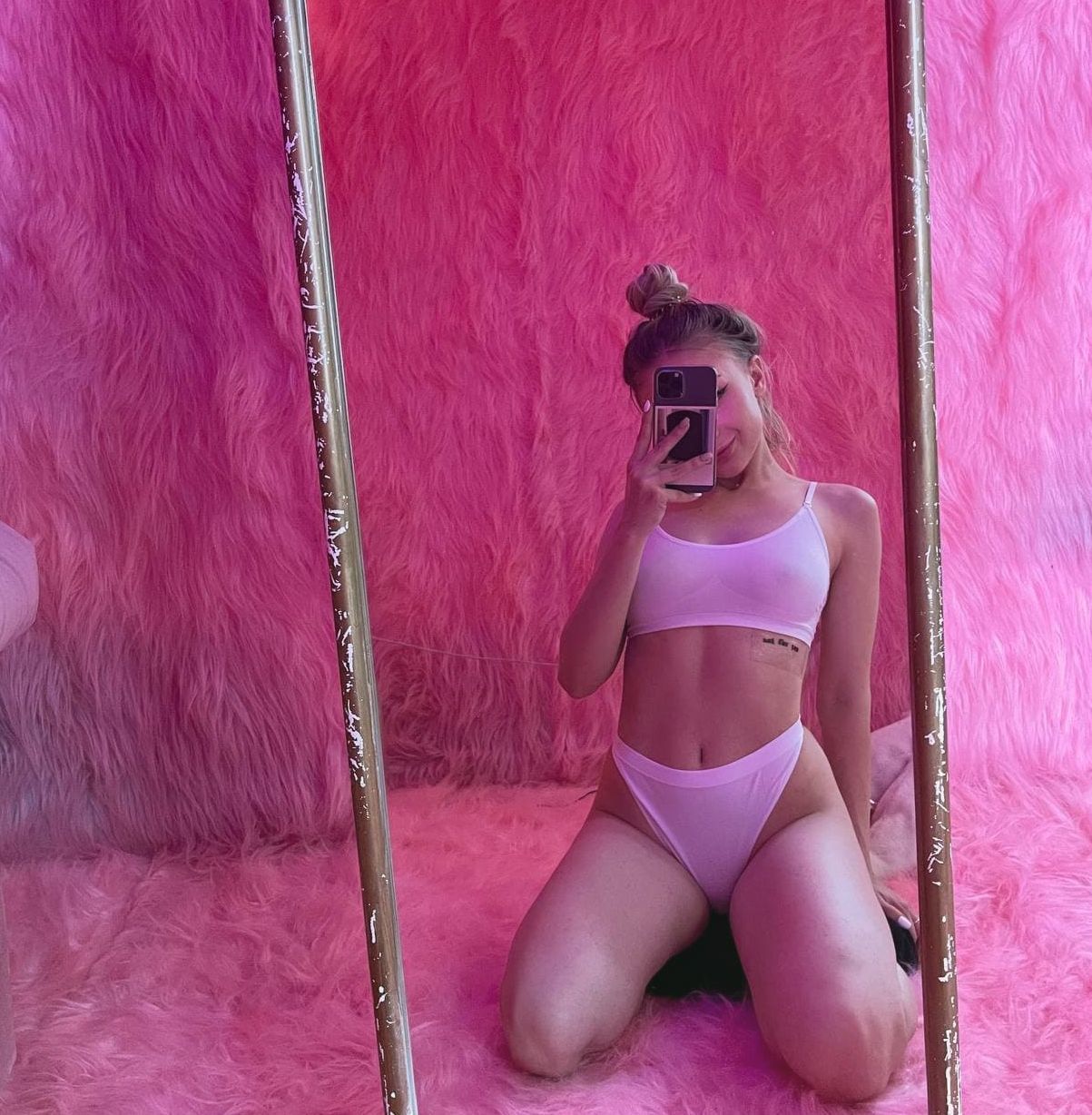 Анастасия Алферова слив онлифанс Анастасия Алферова слив онлифанс