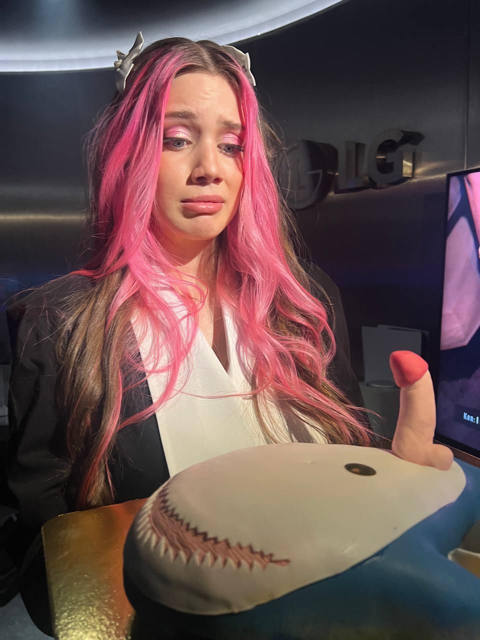 Фото слива Akyuliych стримерша. Фото слива Akyuliych стримерша.