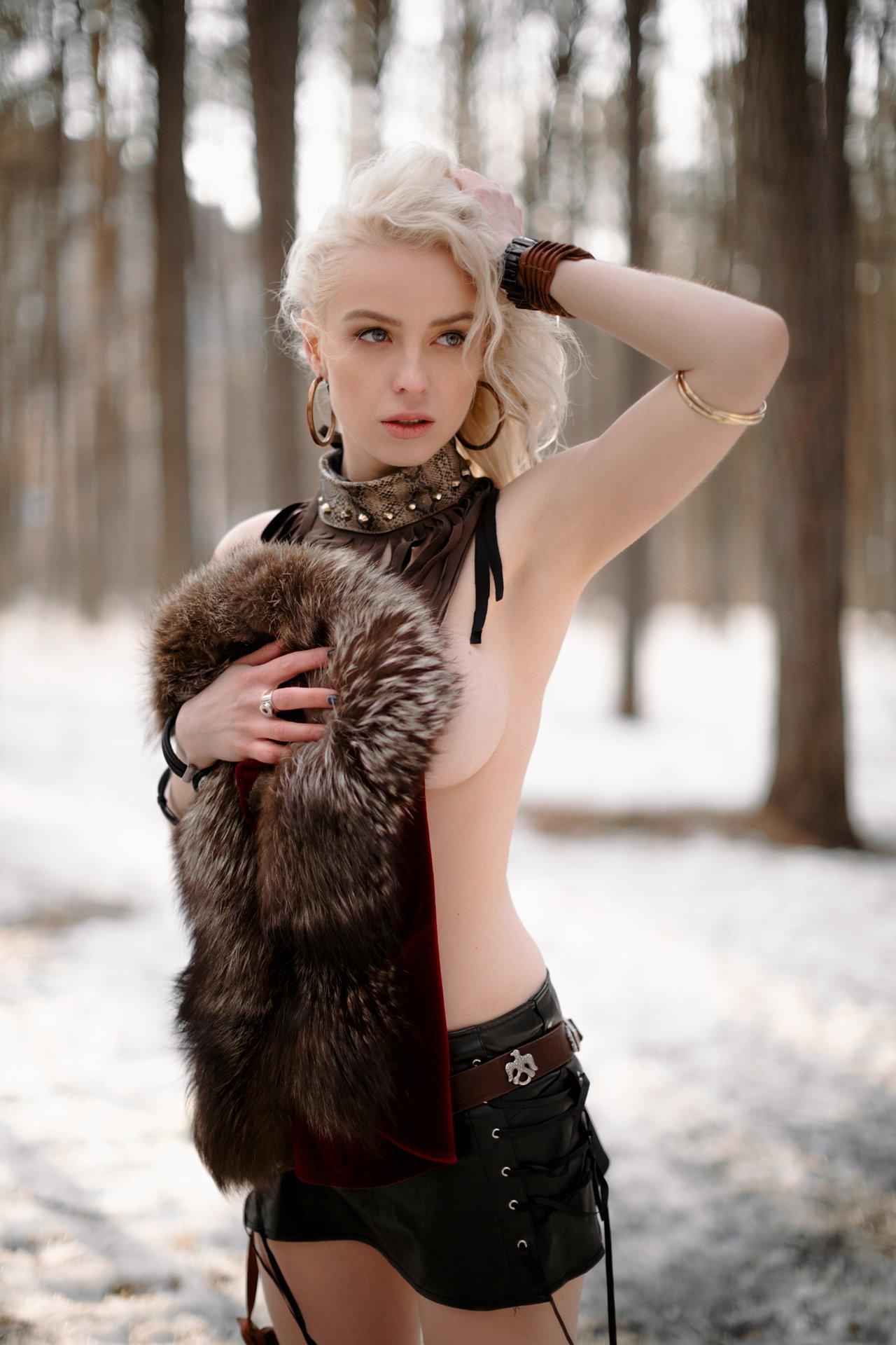 Слитые фото Тригубчак в стиле "НЮ" в зимнем лесу.