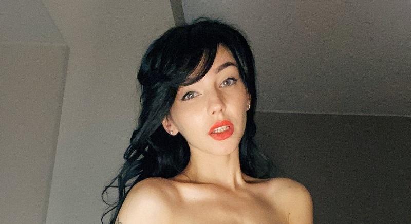 Фото Ирена Ортега модель слив.