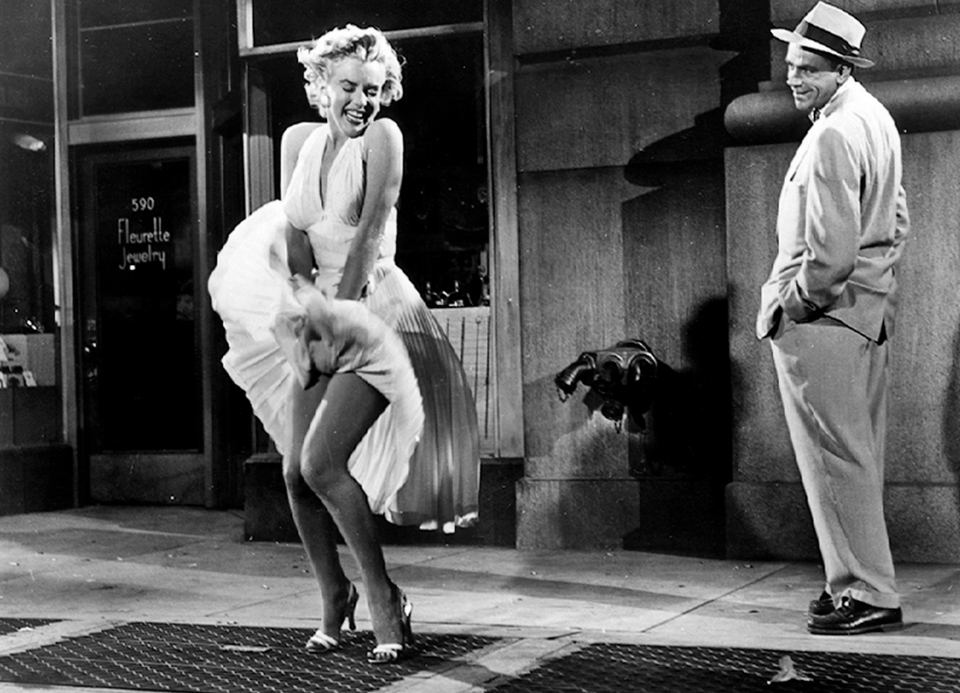 Та самая сцена в фильме «Зуд седьмого года».