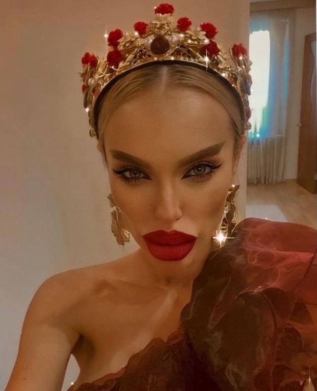 Представляем вам чарующую Алину Андриевскую из Донецка! Представляем вам чарующую Алину Андриевскую из Донецка!